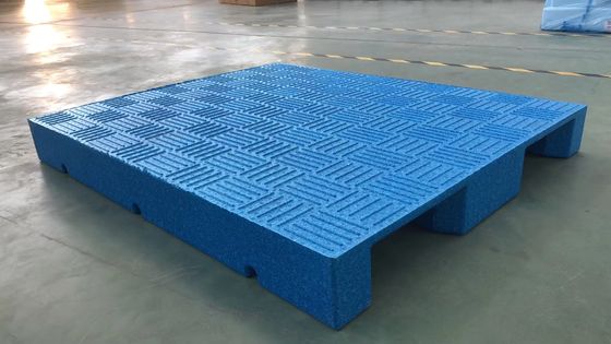 Leichtgewichtige, langlebige EPP-Palette, geeignet für Lagerung, Logistik und Transport